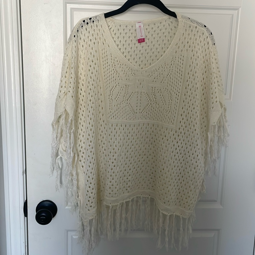 Open Weave Crochet V-Neck Poncho Top with Fringe XL Bohemian Festival Hippie